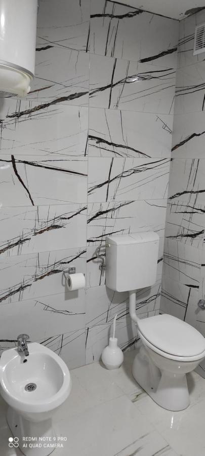 Idealhouse Apartments อุลซิน ภายนอก รูปภาพ
